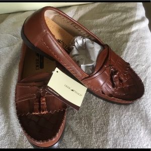 NIB! Deer Stags Men’s Brown Tassel Loafers Size 10